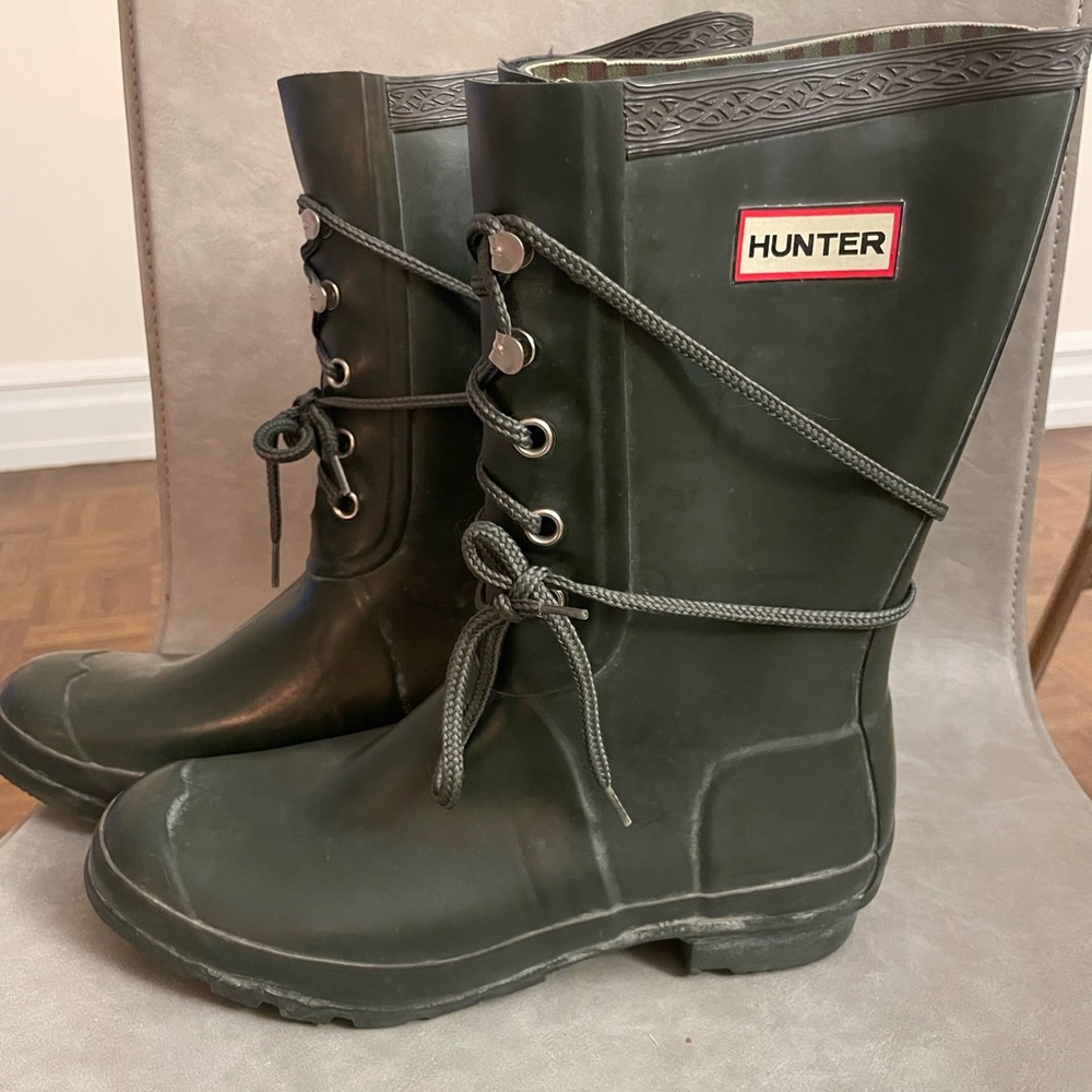 Lace Up Hunter Rain Boots Size 8